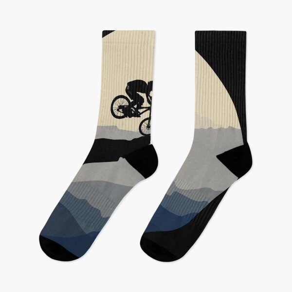 Item preview, MTB posando en el precipicio designed and sold by shaune23.