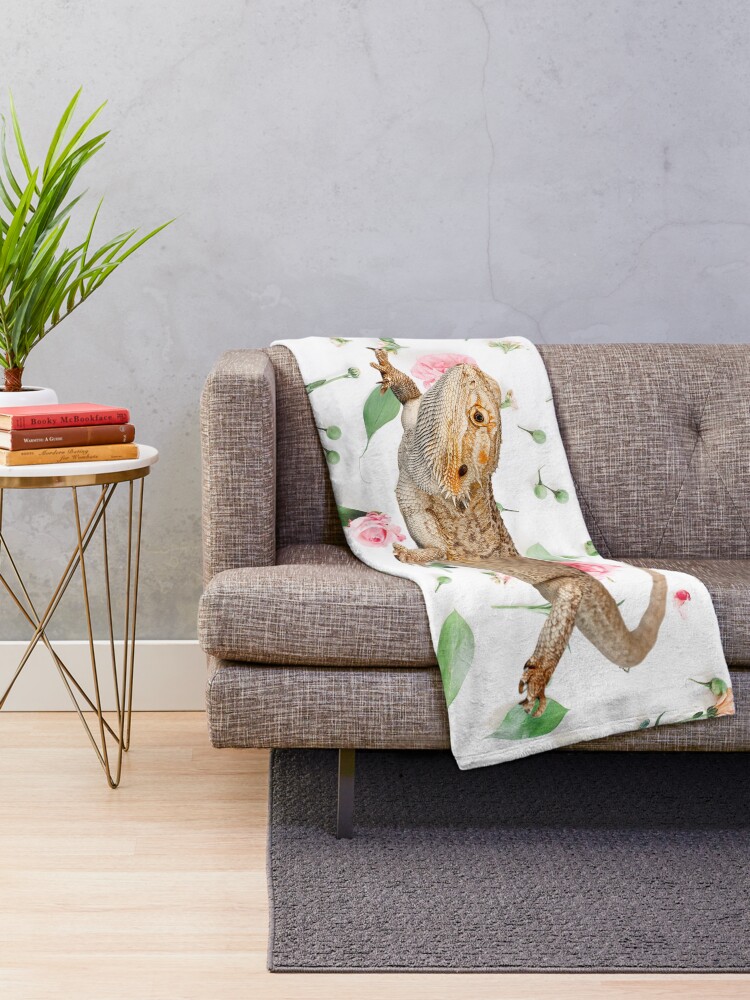 Alternate view of Bearded Dragon On A Carnation Background Throw Blanket
