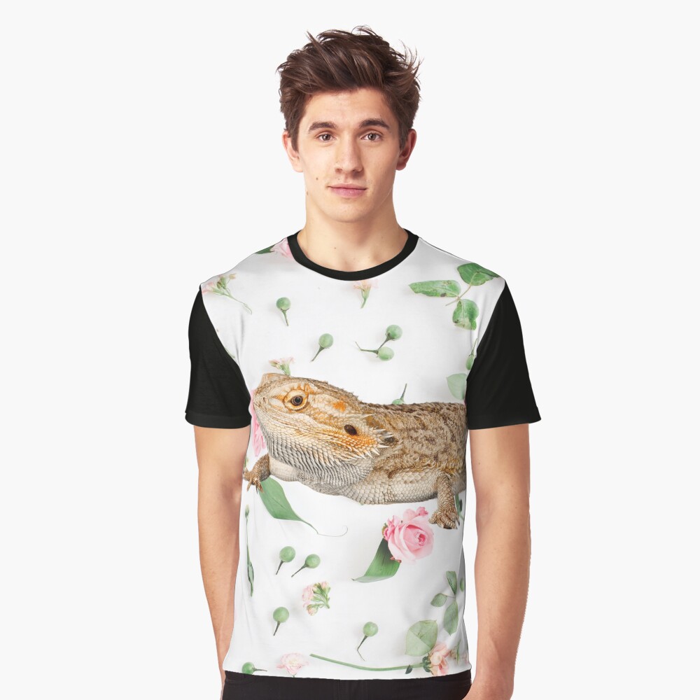 Bearded Dragon On A Carnation Background Graphic T-Shirt