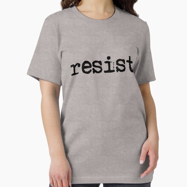 Vista previa del artículo con la obra «Resistir. en tipografía negra», diseñado y vendido por deynaaz.