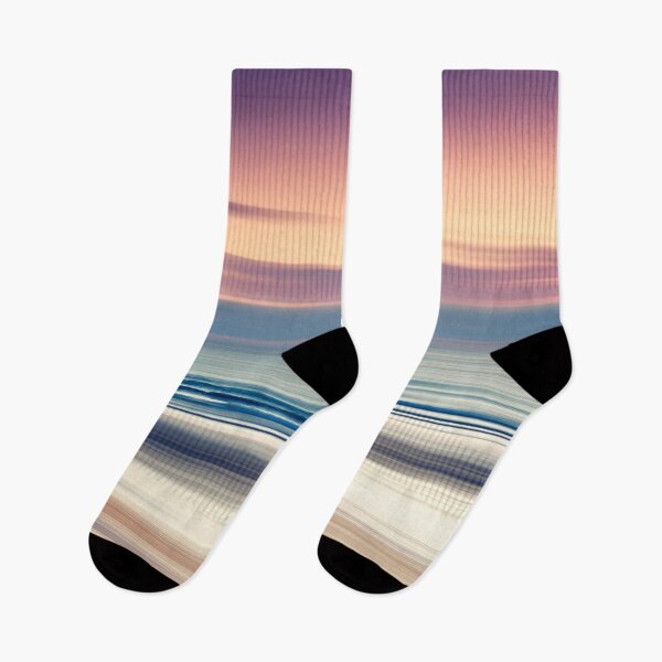 Artikelvorschau, Sharing the Magic - abstrakte Meereslandschaft bei Sonnenuntergang entworfen und verkauft von Dyrk Wyst Redbubble Shop.