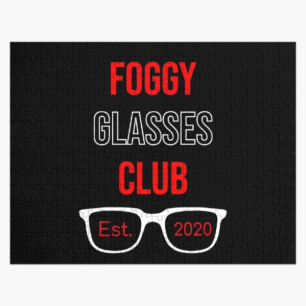 Artikel-Vorschau von neblige Brille Club est. 2020, lustiges Zitat für Brillenträger, designt und verkauft von yusufdehbi.