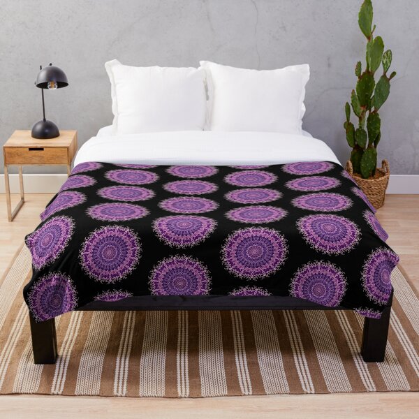 Artikelvorschau, Kronen-Chakra-Mandala-Motiv entworfen und verkauft von smashingarb.