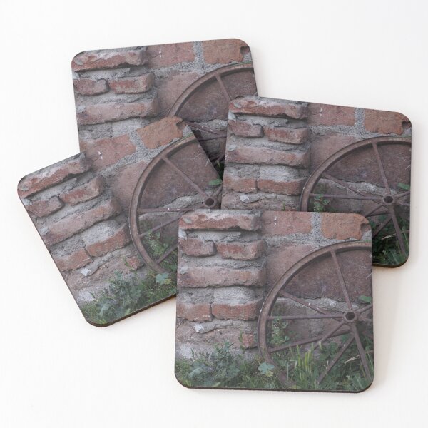 Item preview, country landscape, wall and old wagon wheel designed and sold by Sergio Roberto Peña y Lillo Lonconao.