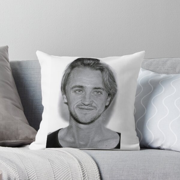 Artikelvorschau, Tom Felton Bleistiftzeichnung entworfen und verkauft von milyzhang97.