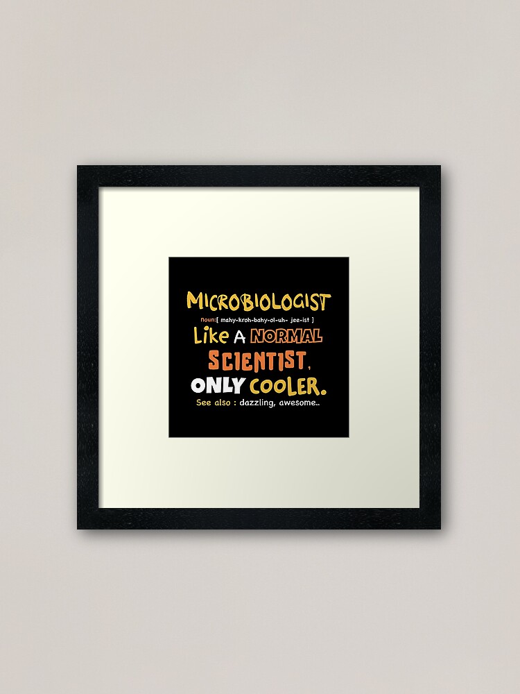 Poster for Sale avec l'œuvre « Idée de cadeau d'étudiant en microbiologie  de définition de microbiologiste drôle / microbiologiste présent /  conception de microbiologie drôle » de l'artiste anodyle