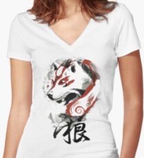 Wolf Women's Fitted V-Neck T-Shirt