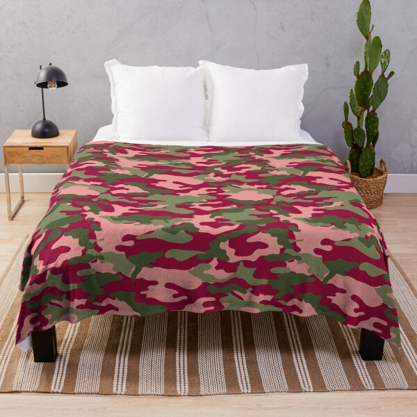 Artikelvorschau, Camo Armee rosa entworfen und verkauft von GingerBest.