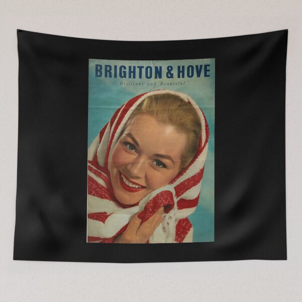 Aperçu de l'œuvre retro classic Brighton Hove poster créée et vendue par CorasPosters.