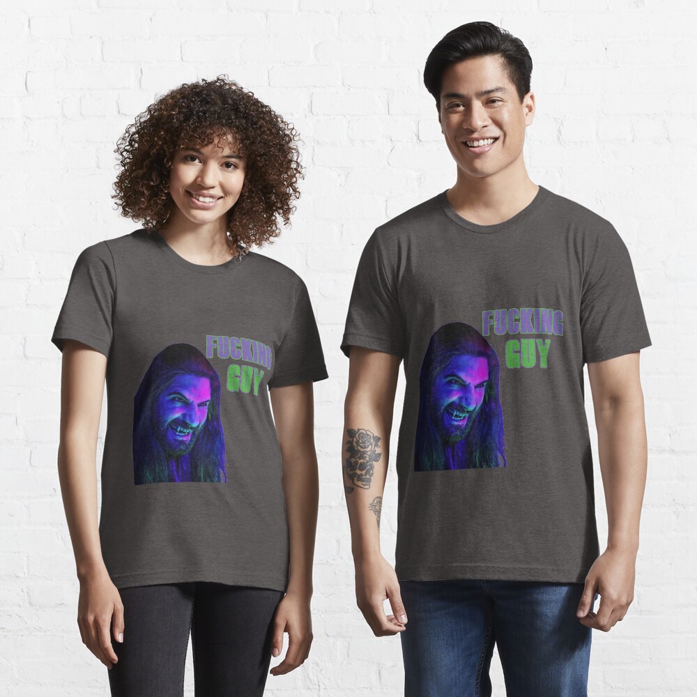 Aperçu de l'œuvre T-shirt essentiel créée et vendue par littlegreenmoo.