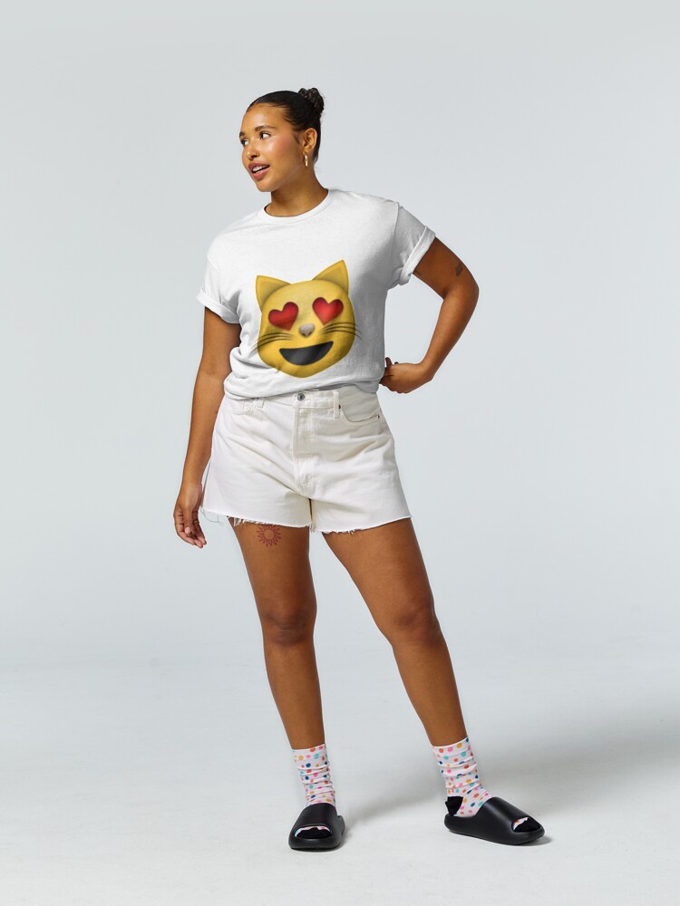 Disover Heart Eyes Cat Emoji T-Shirt