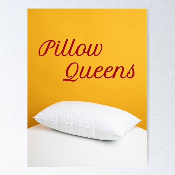Artikelvorschau, Elegantes Kissen Queens Pillow Design entworfen und verkauft von moonpretzles.
