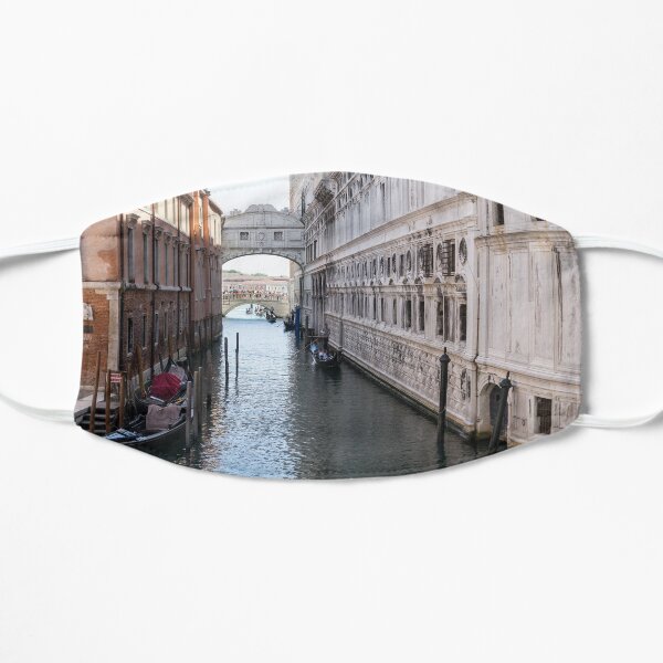Classic Venetian - Gondolas Under the Bridge of Sighs Flat Mask