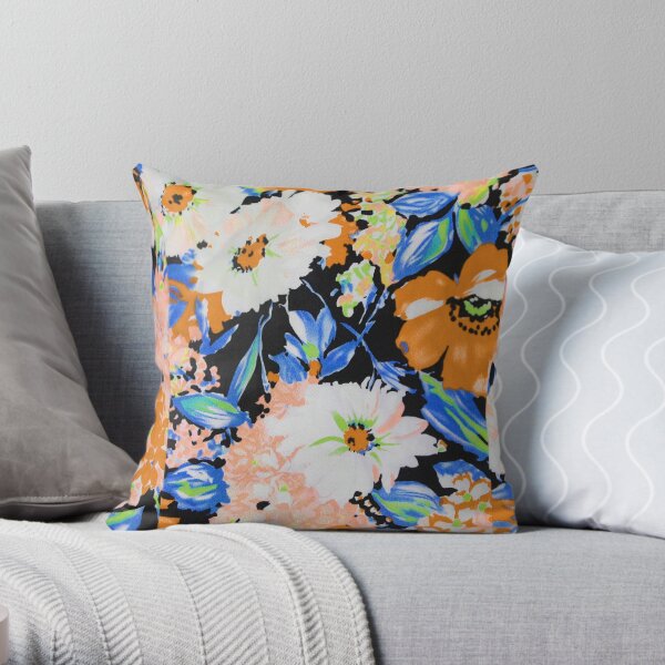 Floral Pattern Throw Pillow
