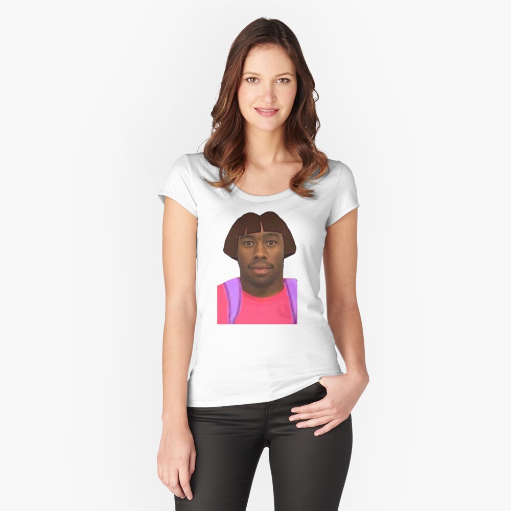 Vista previa del artículo con la obra «Camiseta entallada de cuello ancho», diseñado y vendido por Bebouna.