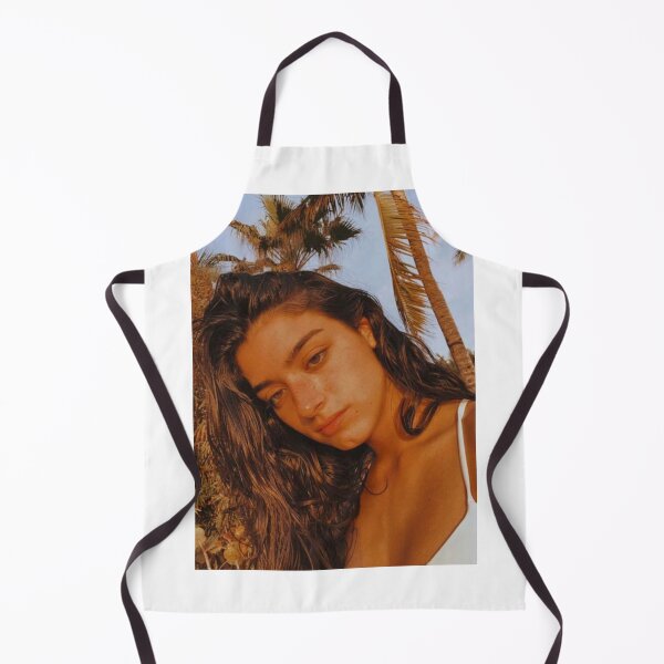Item preview, DIXIE DAMELIO - TIKTOK FAMOUS designed and sold by Eiviay.