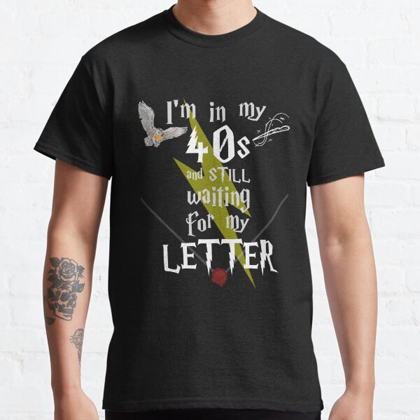 Dans ma quarantaine en attente de magie - Texte blanc T-shirt classique