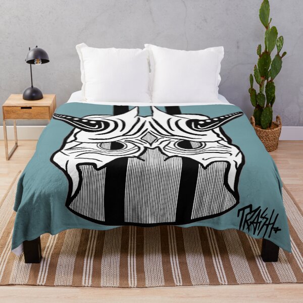 Item preview, Oni mask designed and sold by TrashTats.