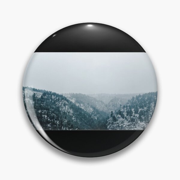 Artikelvorschau, Misty Mountain Shirt entworfen und verkauft von YHWH Photography.