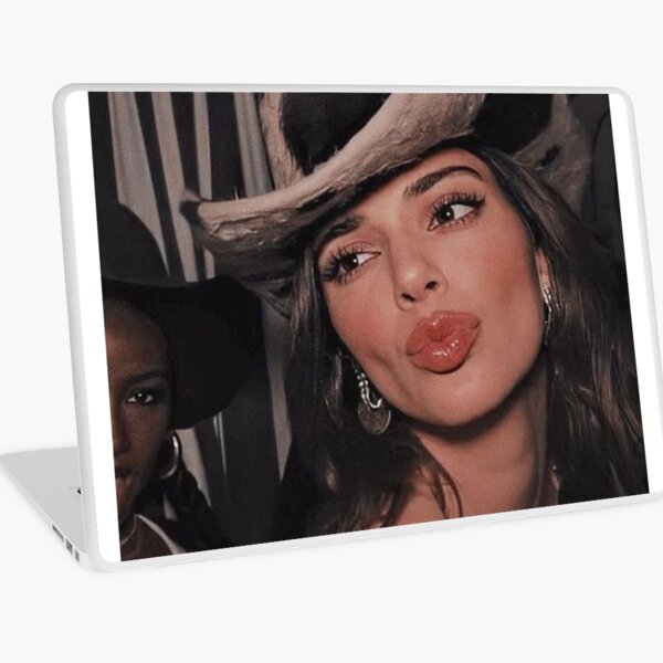 Aperçu de l'œuvre Cowgirl Kendall créée et vendue par Molly Made.