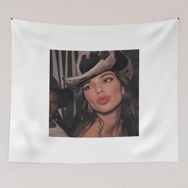 Artikelvorschau, Cowgirl Kendall entworfen und verkauft von Molly Made.