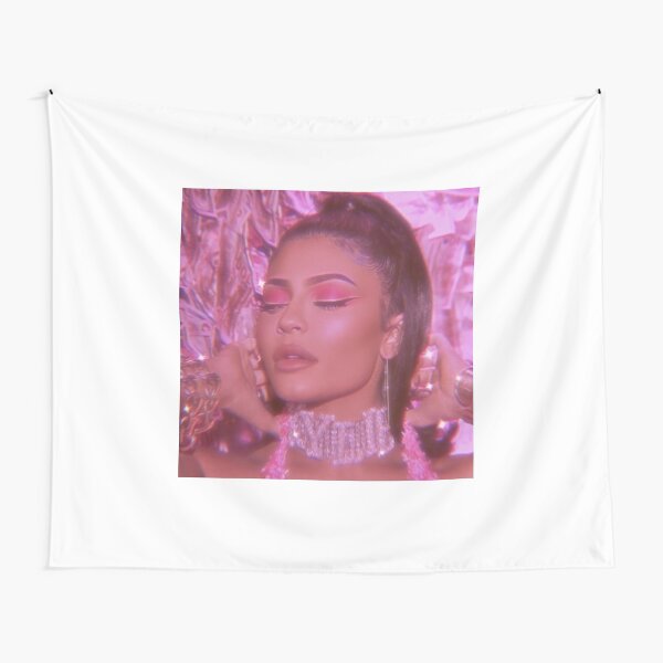 Aperçu de l'œuvre Kylie Jenner en rose créée et vendue par Molly Made.