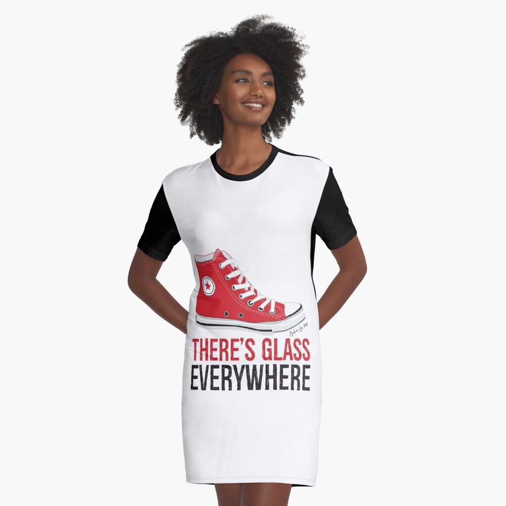 black dress with red converse