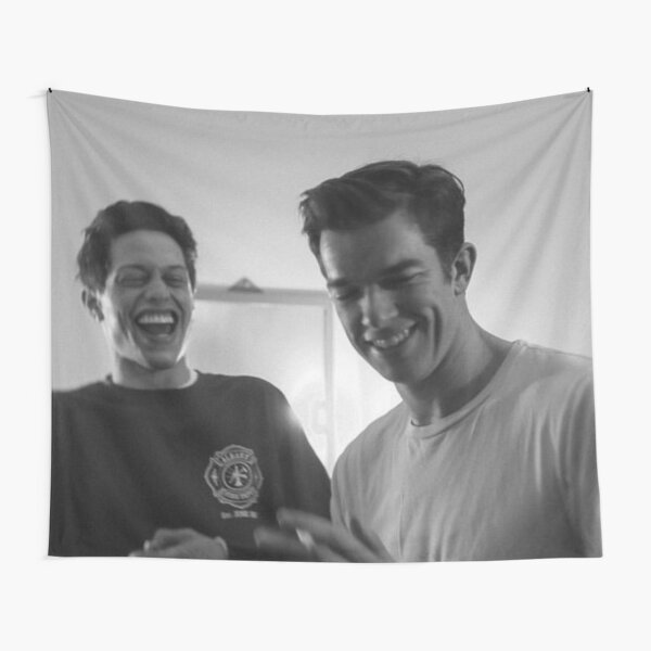 Artikel-Vorschau von pete davidson john mulaney, designt und verkauft von Hungry Hungry  Buffalo.