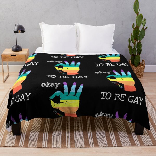 Aperçu de l'œuvre Okay, pour être gay, Rainbow okay hand créée et vendue par RikkyTeesPride.