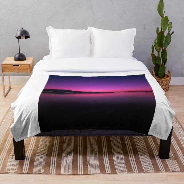 Item preview, Increíble cielo azul oscuro y violeta, estrellas del atardecer y vista colorida del cielo designed and sold by Usoubmaster.