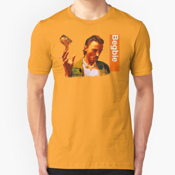 Begbie throws Glass of Beer - Scene from Trainspotting T-Shirt Slim Fit T-Shirt