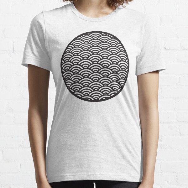 Seigaiha Traditional Japanese Pattern - Circle Essential T-Shirt