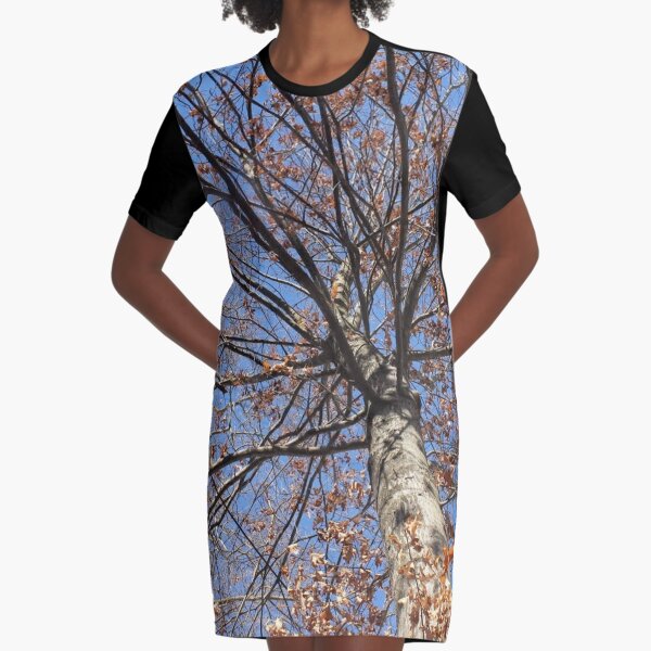 Dry autumn leaves on the tree Graphic T-Shirt Dress