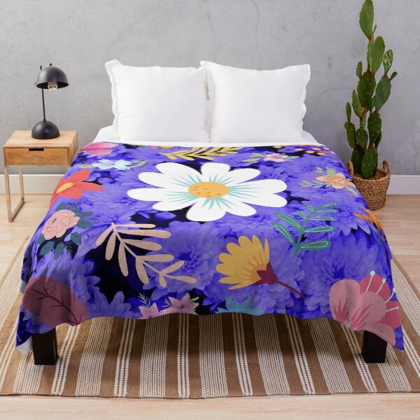 Aperçu de l'œuvre Motif Floral Aléatoire 28 Chrysanthèmes Bleu Violet Couleur De Fond créée et vendue par AliCatOriginals.