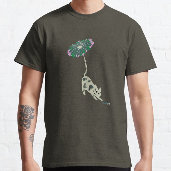 The cat who suddenly started to fly Classic T-Shirt