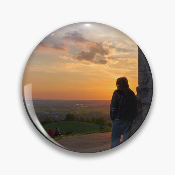Artikelvorschau, Fantastischer Sonnenuntergang von Glastonbury Tor entworfen und verkauft von VnGphoto.