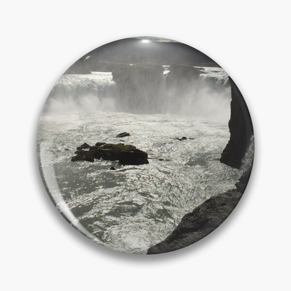 Artikelvorschau, Goðafoss, Iceland entworfen und verkauft von jeremydwilliams.