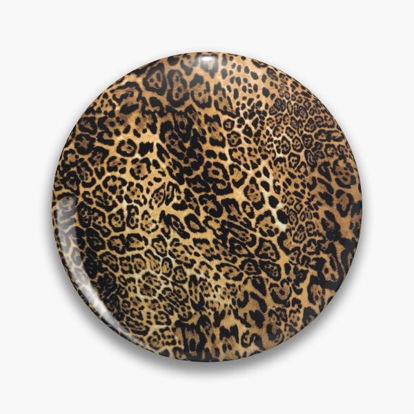 Artikelvorschau, Leopardenmuster, Notizbuch mit Leopardenmuster, Maske mit Leopardenmuster, Socken mit Leopardenmuster, Schürze mit Leopardenmuster, entworfen und verkauft von PicsByMi.