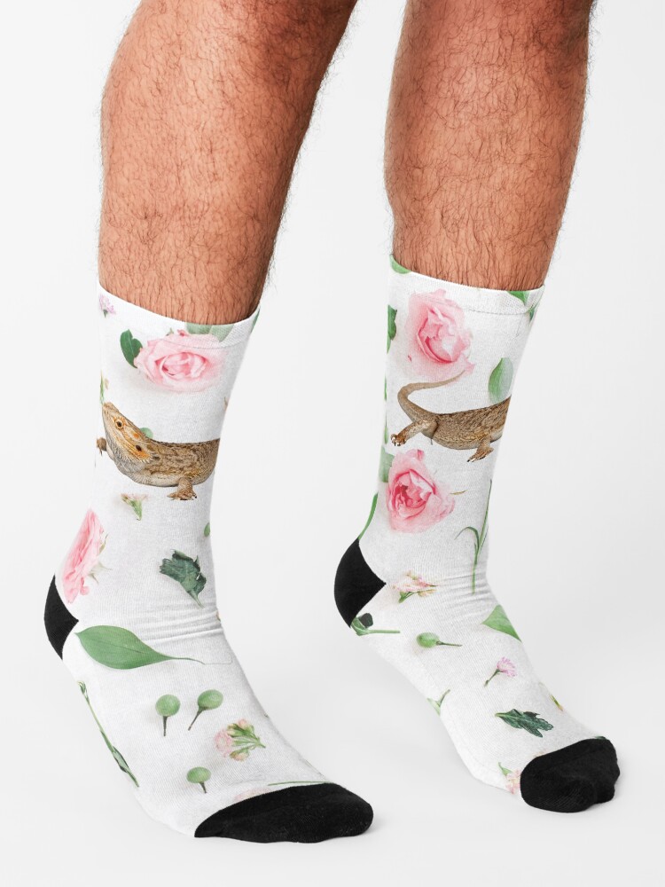 Alternate view of Bearded Dragon On A Carnation Background Socks