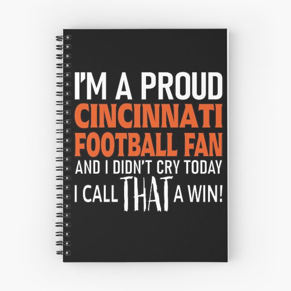 Aperçu de l'œuvre Un fan de football fier de Cincinnati n'a pas pleuré créée et vendue par TryingDesigns.