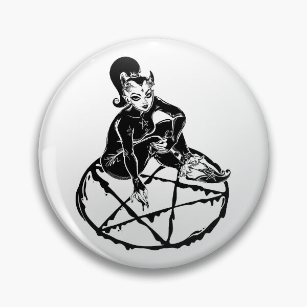 Artikelvorschau, Schöne Hexen-Koboldfrau, die ein Pentagramm zeichnet entworfen und verkauft von ExocetMerch.
