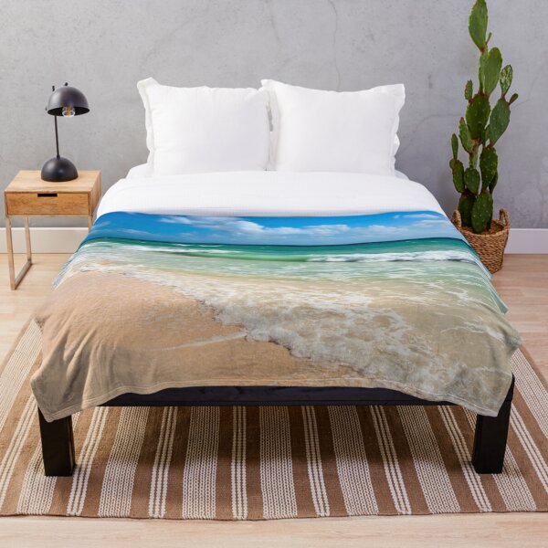 Beautiful Beach And Sea Throw Blanket