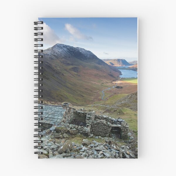 Artikelvorschau, Eine Ansicht, für die von Warnscale Bothy Buttermere Englisch Lake District sterben entworfen und verkauft von Martin Lawrence.