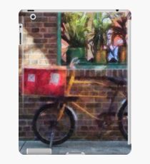 Delivery Bicycle Greenwich Village iPad Case/Skin