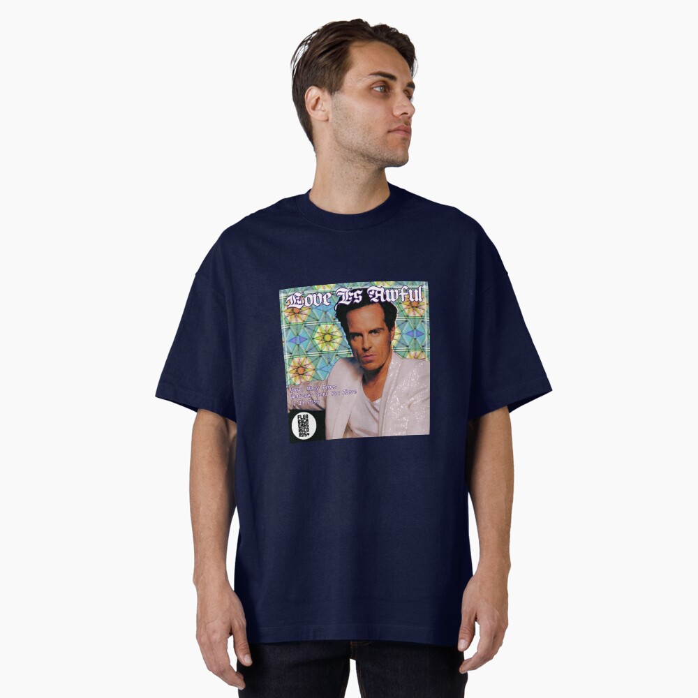 Vista previa del artículo con la obra «Camiseta oversize», diseñado y vendido por fleabagmemes.