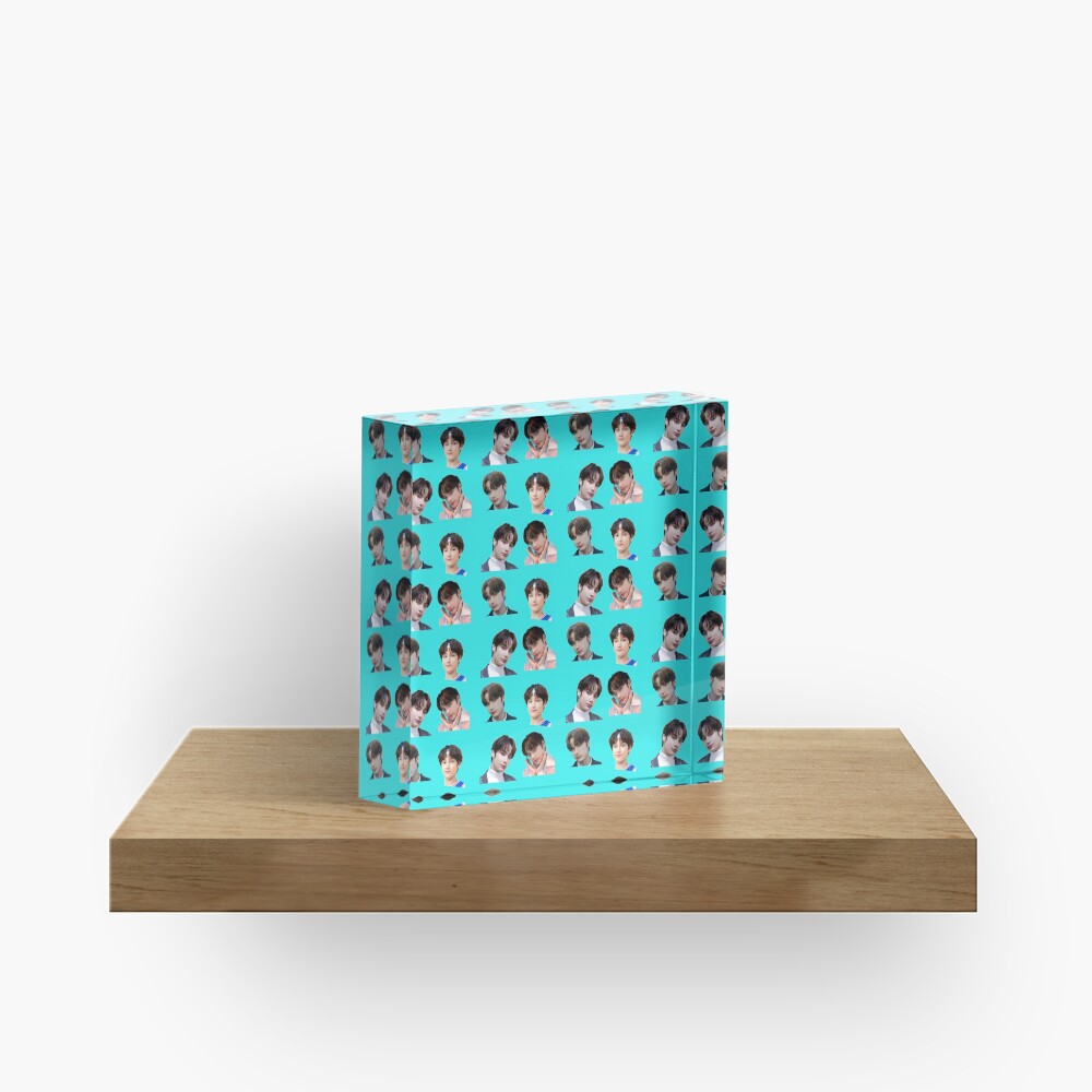 Artikel-Vorschau von Acrylblock, designt und verkauft von 4thgenkpop.