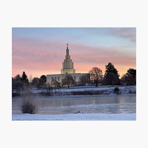 Artikelvorschau, Idaho Falls - Winterszene der Kirche Jesu Christi der Heiligen der Letzten Tage entworfen und verkauft von IMAGETAKERS.