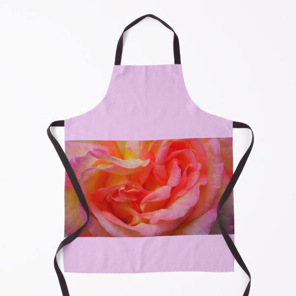 Aperçu de l'œuvre Rose Petals créée et vendue par Rosdenphoto.