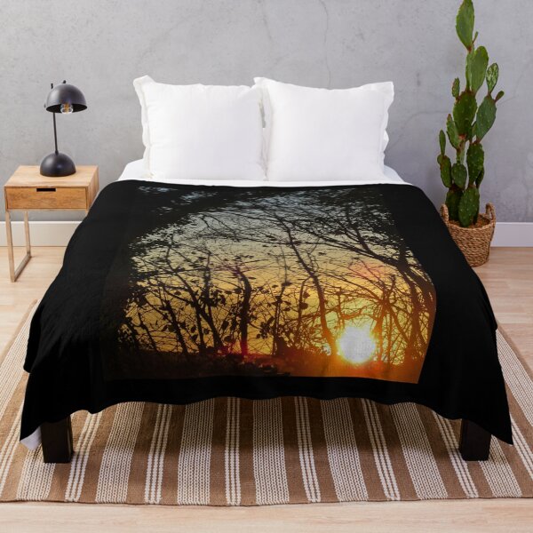 Item preview, Silueta del amanecer designed and sold by lezvee.