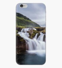 Kirkjufellsfoss aus einem anderen Blickwinkel iPhone-Hülle & Cover